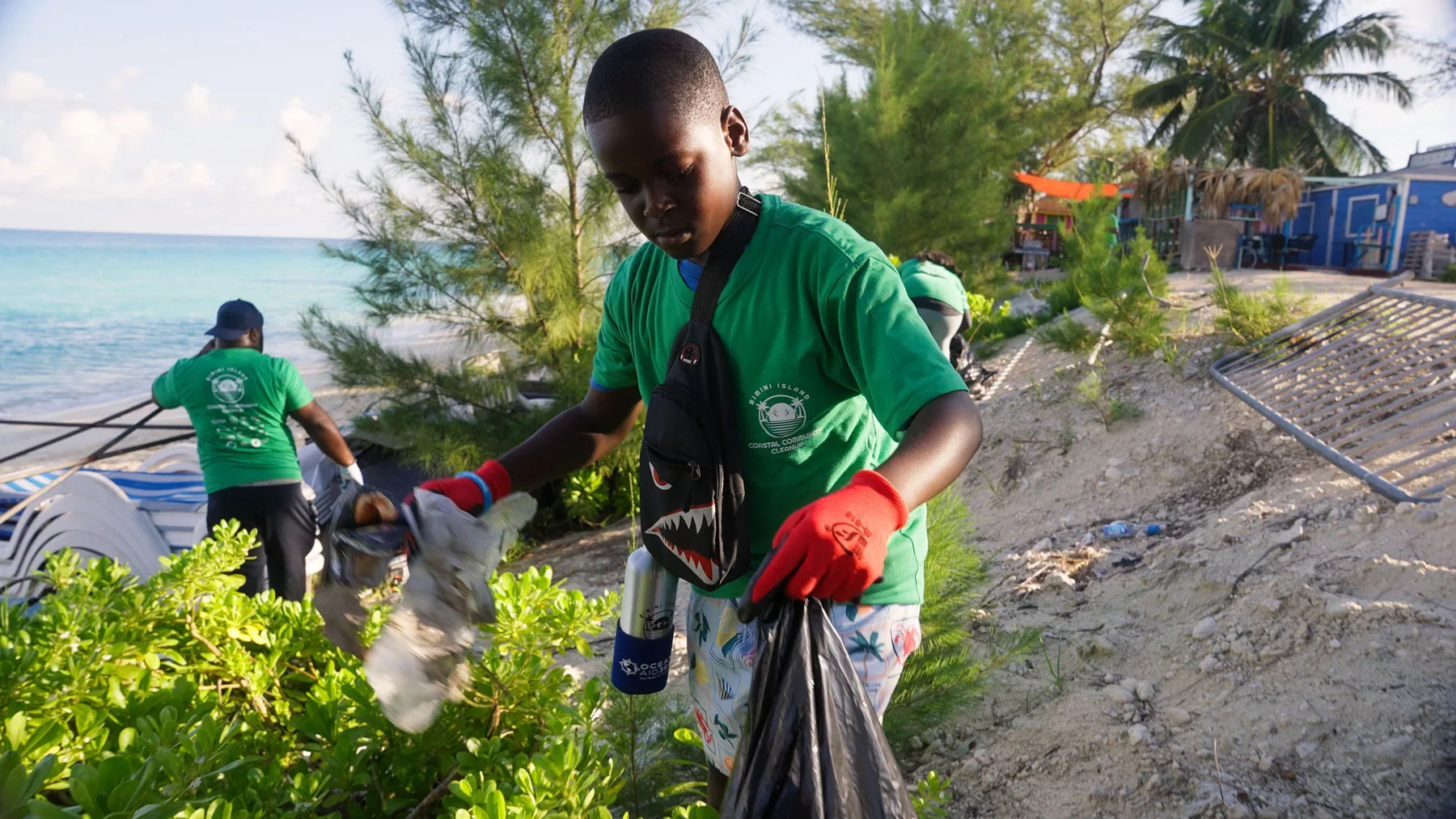 Ocean Aid shoreline crew